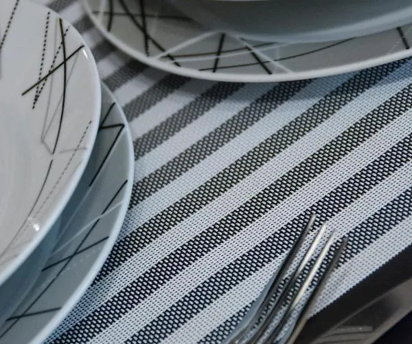 Nora's Апартаменты